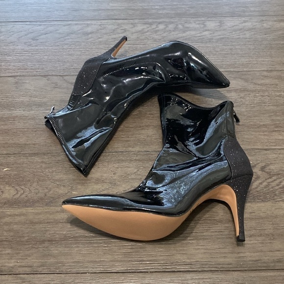 NWT BURJU Savage Ankle Closed Pointed Toe Wet Look With Sparkle Heel 15 - Picture 3 of 9